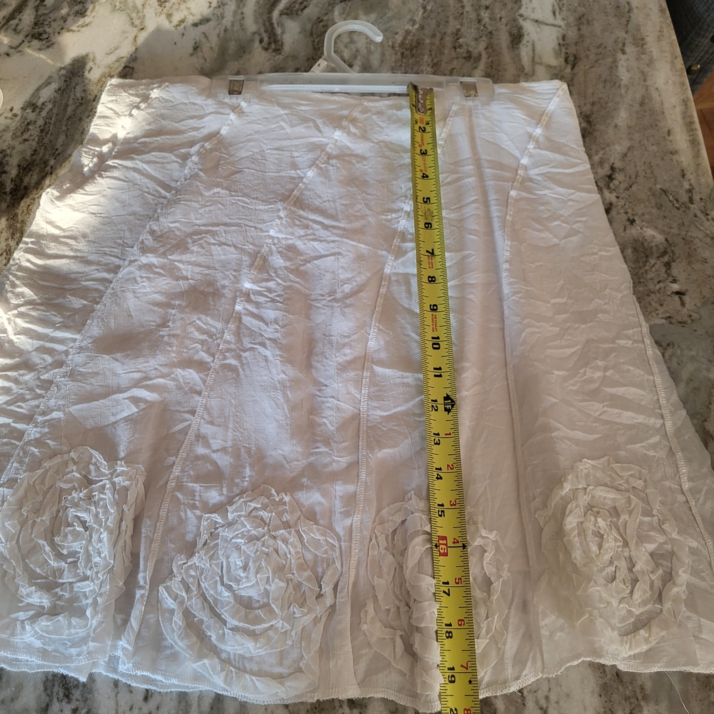 Solitaire White Midi Skirt Timeless Elegance - Picture 4 of 6